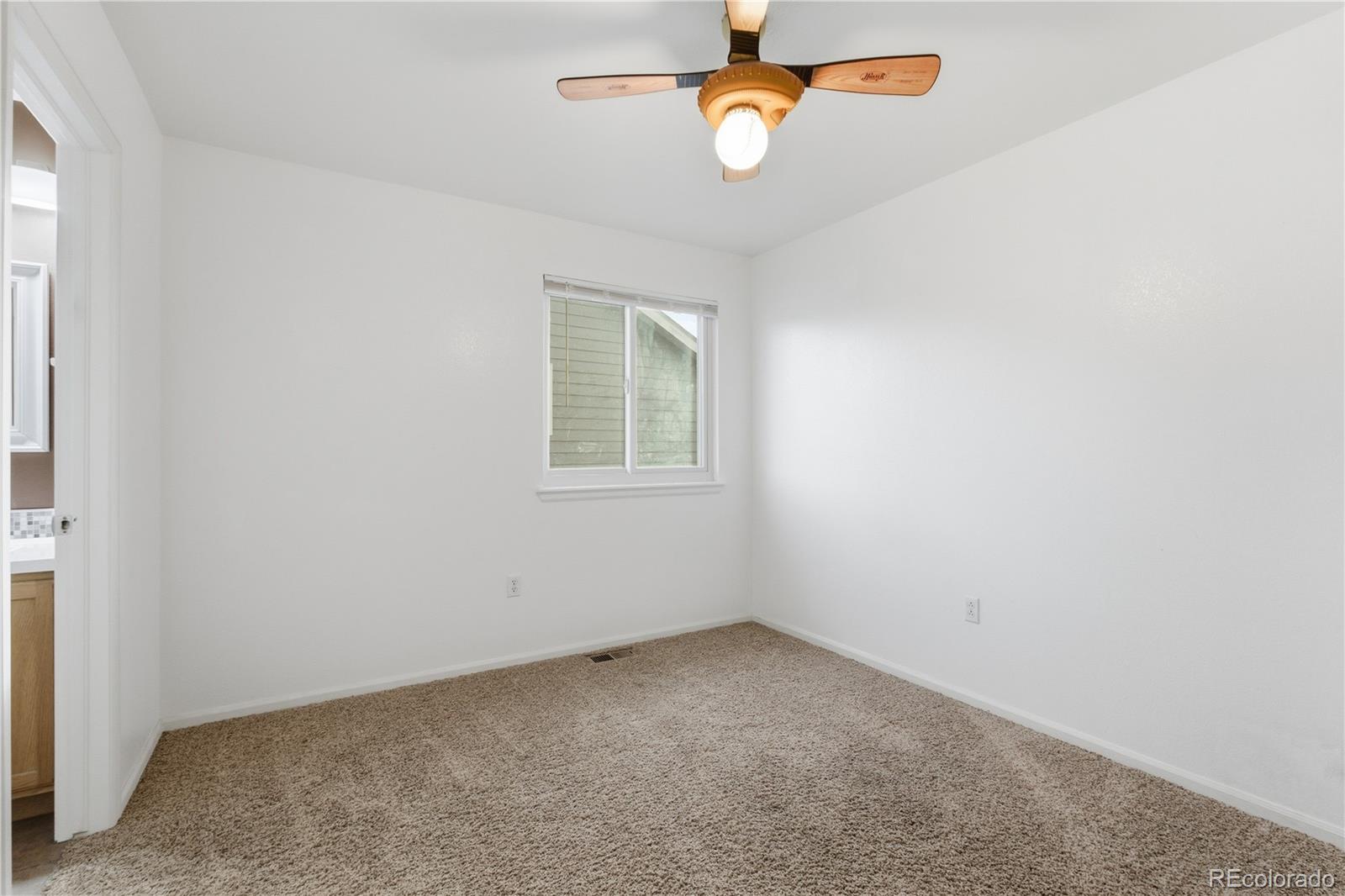 4093 South Riviera Street Aurora, CO 80018 - Photo 22 of 39