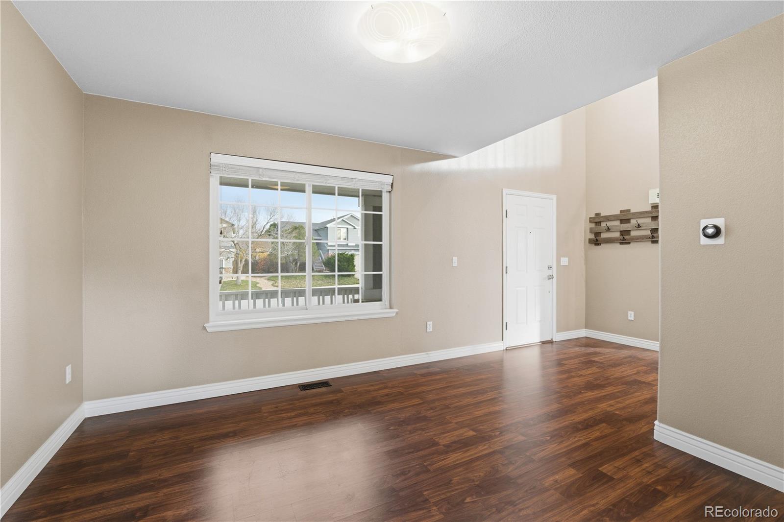 4093 South Riviera Street Aurora, CO 80018 - Photo 6 of 39