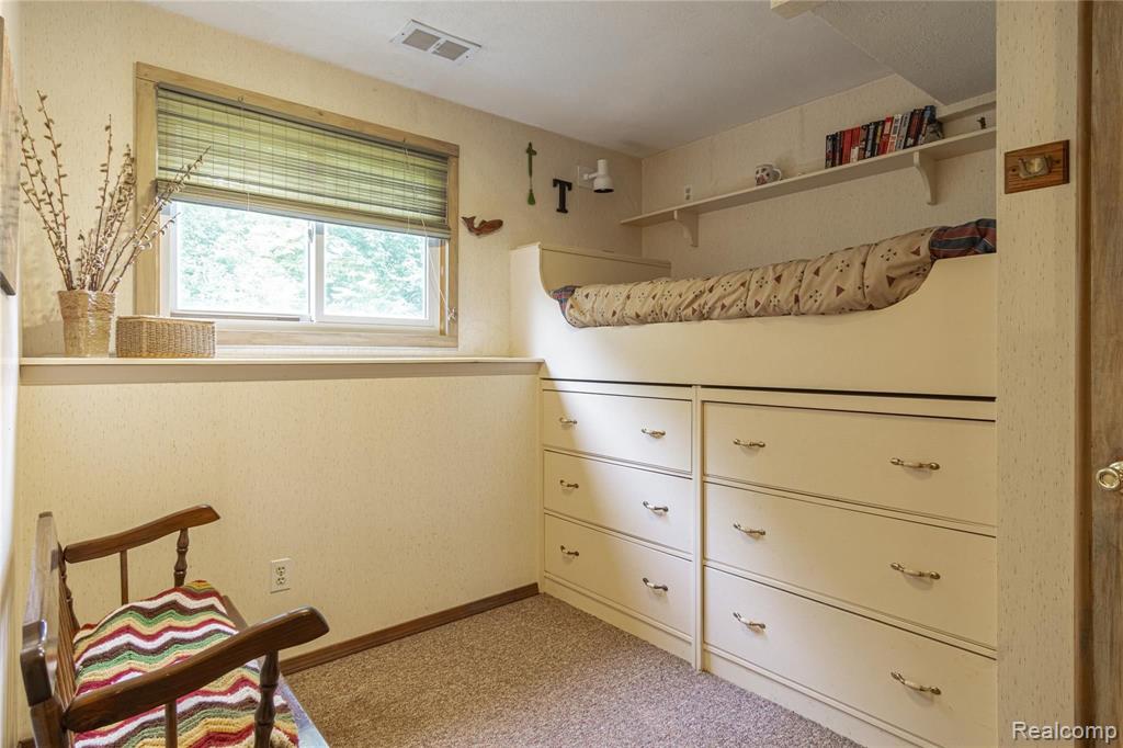 7244 Porter Road Grand Blanc, MI 48439 - Photo 16 of 29