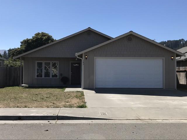 182 3rd Avenue Rio Dell, CA 95562 - Photo 1 of 1 a front view of house