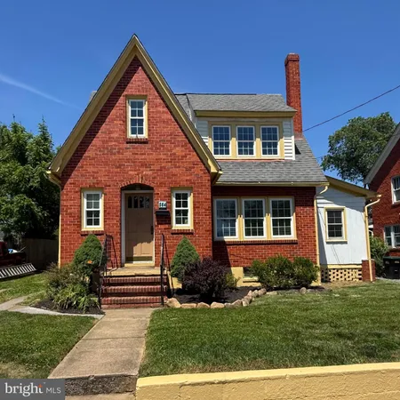 $299,500 | 564 Orchard Street, Strasburg, VA 22657