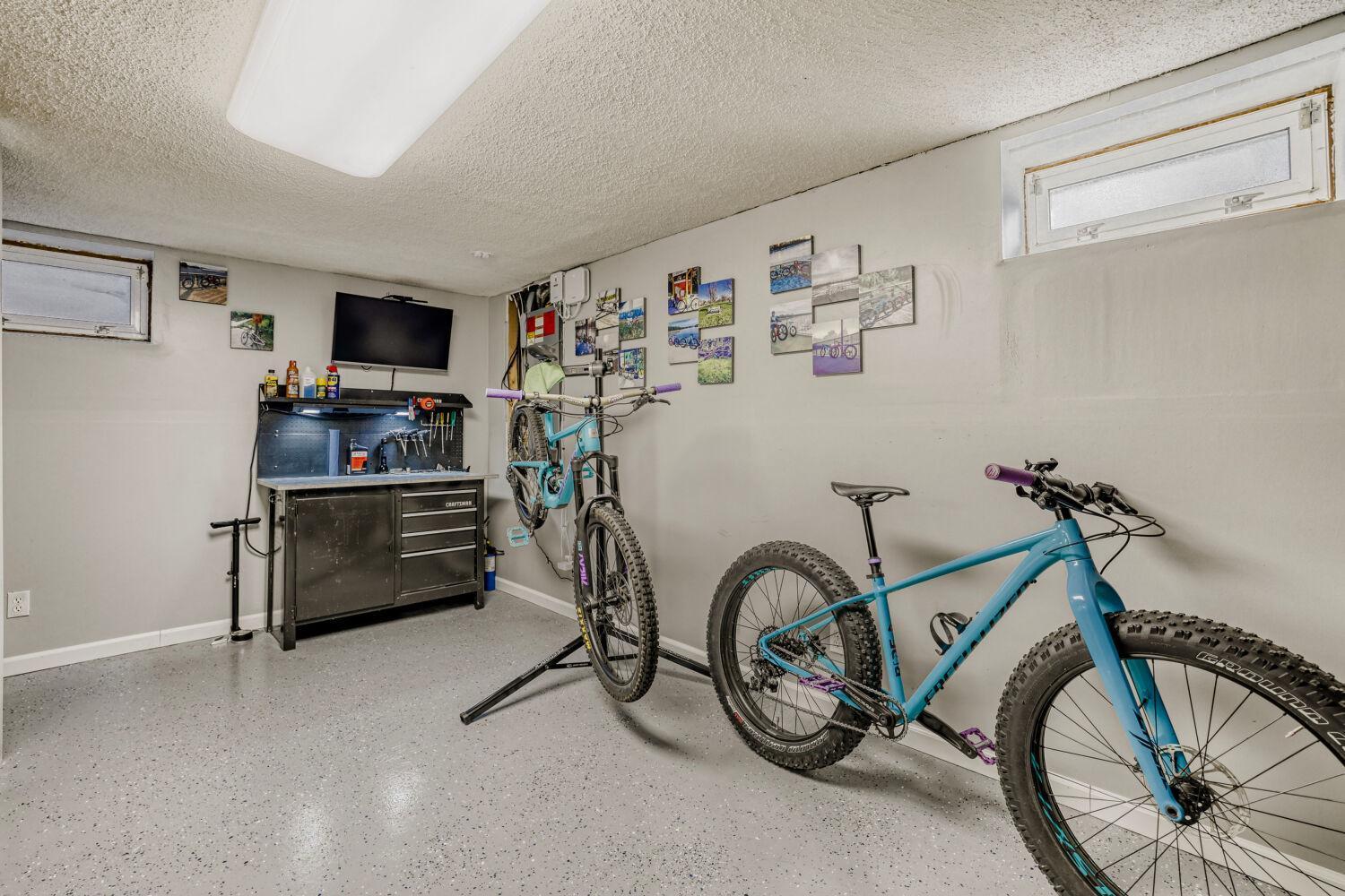 565 Hugo Street Northeast Fridley, MN 55432 - Photo 25 of 29