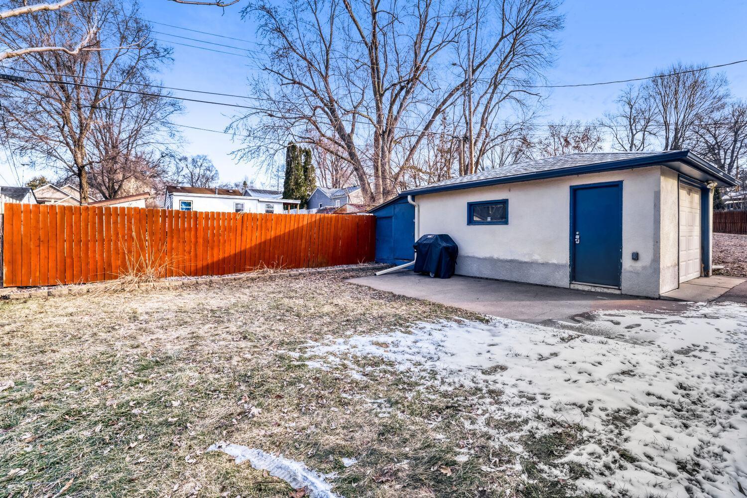 565 Hugo Street Northeast Fridley, MN 55432 - Photo 27 of 29