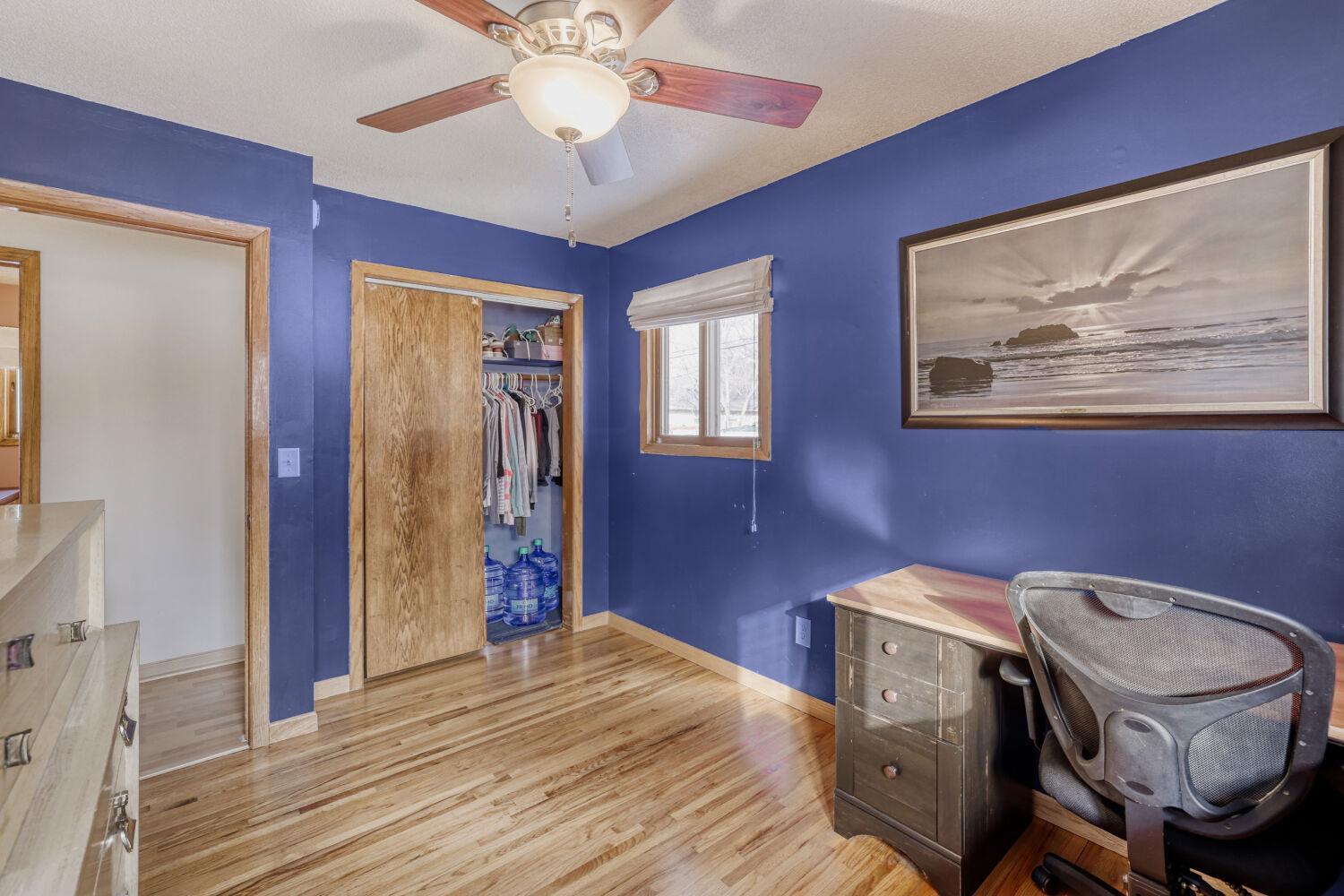 565 Hugo Street Northeast Fridley, MN 55432 - Photo 9 of 29