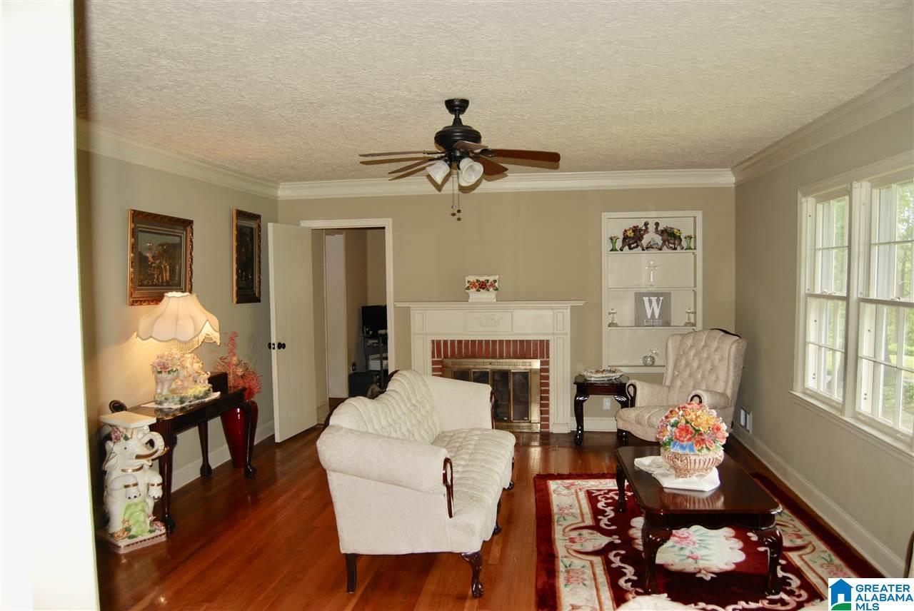 525 Lake Ridge Drive Bessemer, AL 35020 - Photo 2 of 44