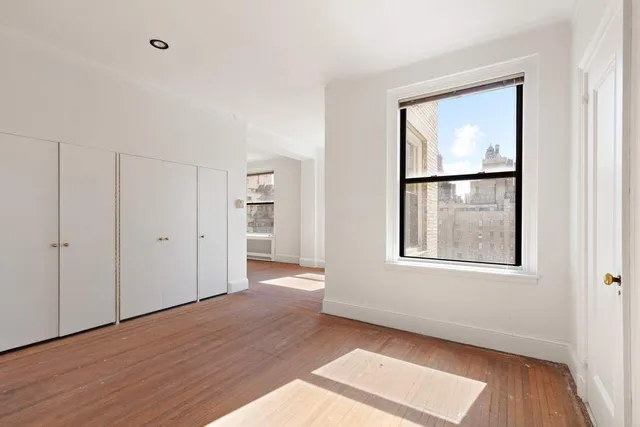 $6,500,000 | 920 5th Avenue, Unit 10B | Lenox Hill