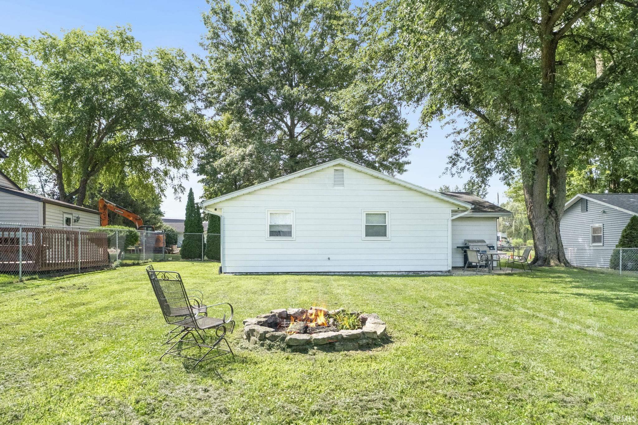 1426 Rabbit Run Huntertown, IN 46748 - Photo 31 of 34