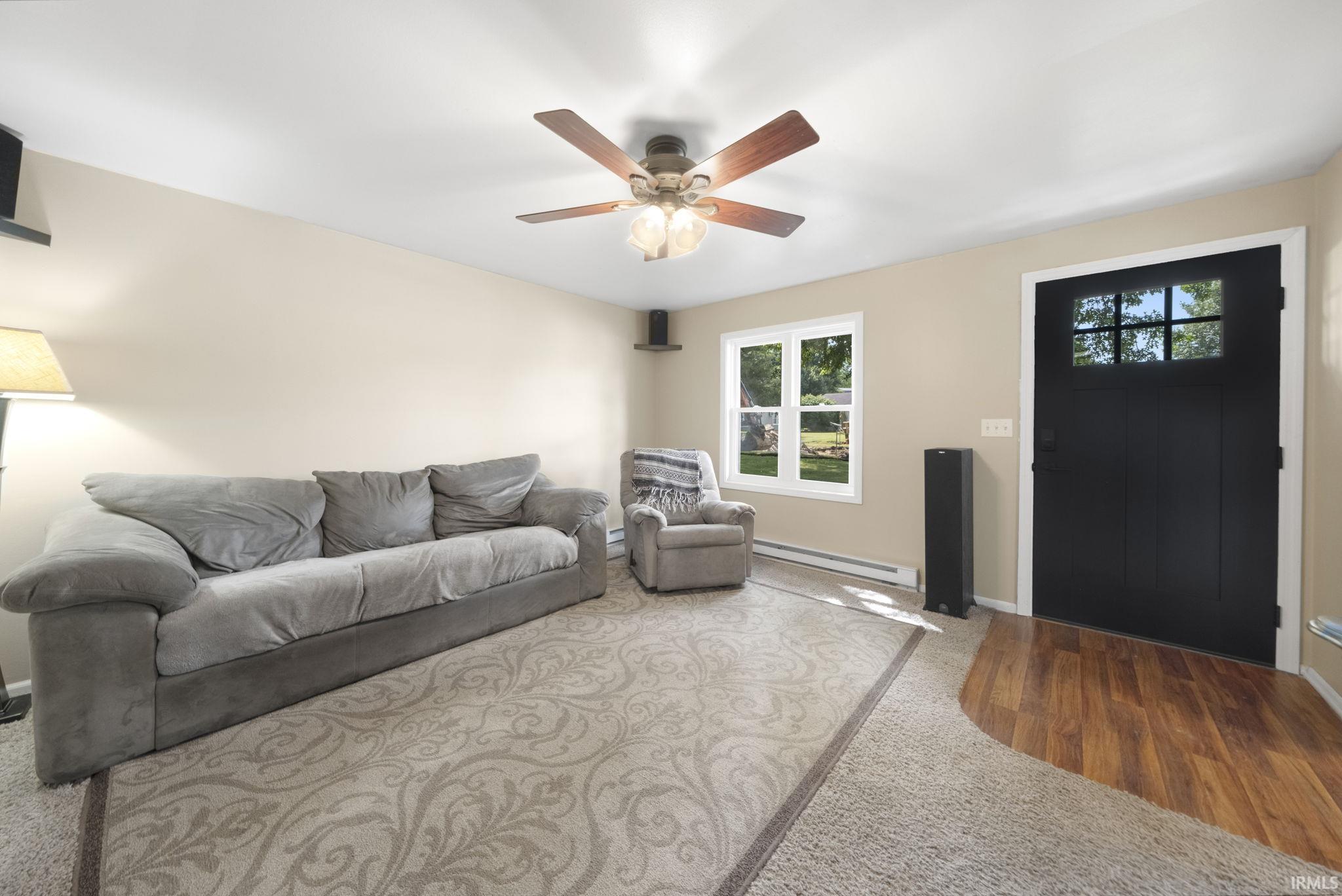 1426 Rabbit Run Huntertown, IN 46748 - Photo 4 of 34
