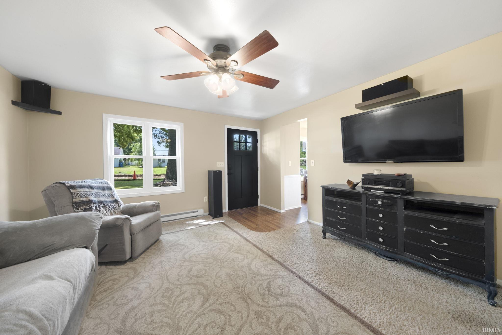 1426 Rabbit Run Huntertown, IN 46748 - Photo 5 of 34
