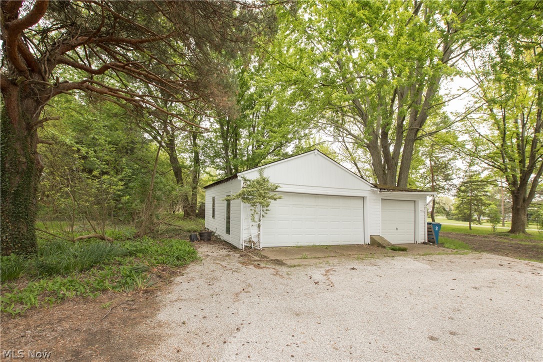 4411 Case Road Avon, OH 44011 - Photo 25 of 28