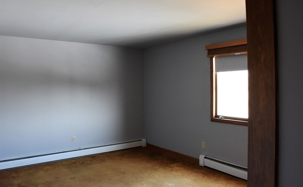 7 Lyons Road Dudley, MA 01571 - Photo 14 of 30 Gallery Image 14