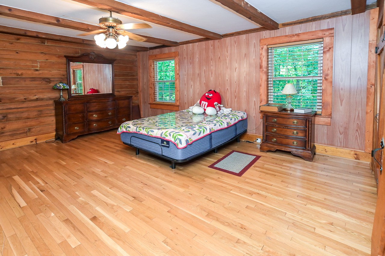 855 Hickory Drive Pulaski, TN 38478 - Photo 27 of 57 a living room with furniture and a window
