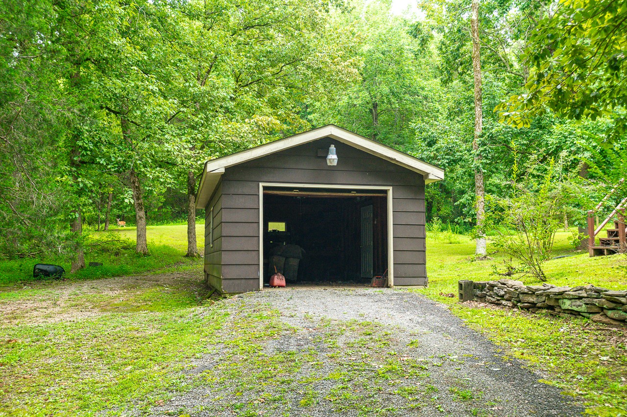 855 Hickory Drive Pulaski, TN 38478 - Photo 35 of 57 a front view of a house with a yard
