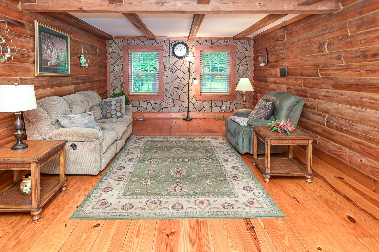855 Hickory Drive Pulaski, TN 38478 - Photo 6 of 57 a living room with furniture rug and a table