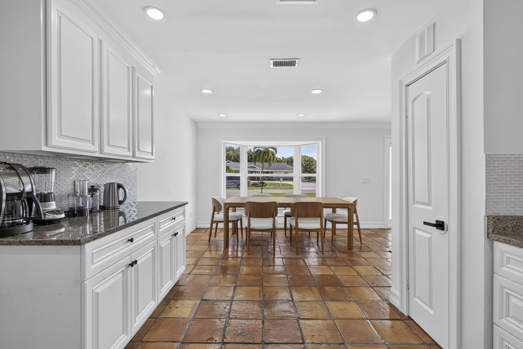 11760 Inverness Circle Wellington, FL 33414 - Photo 4 of 24 19-web-or-mls-BS1A6243