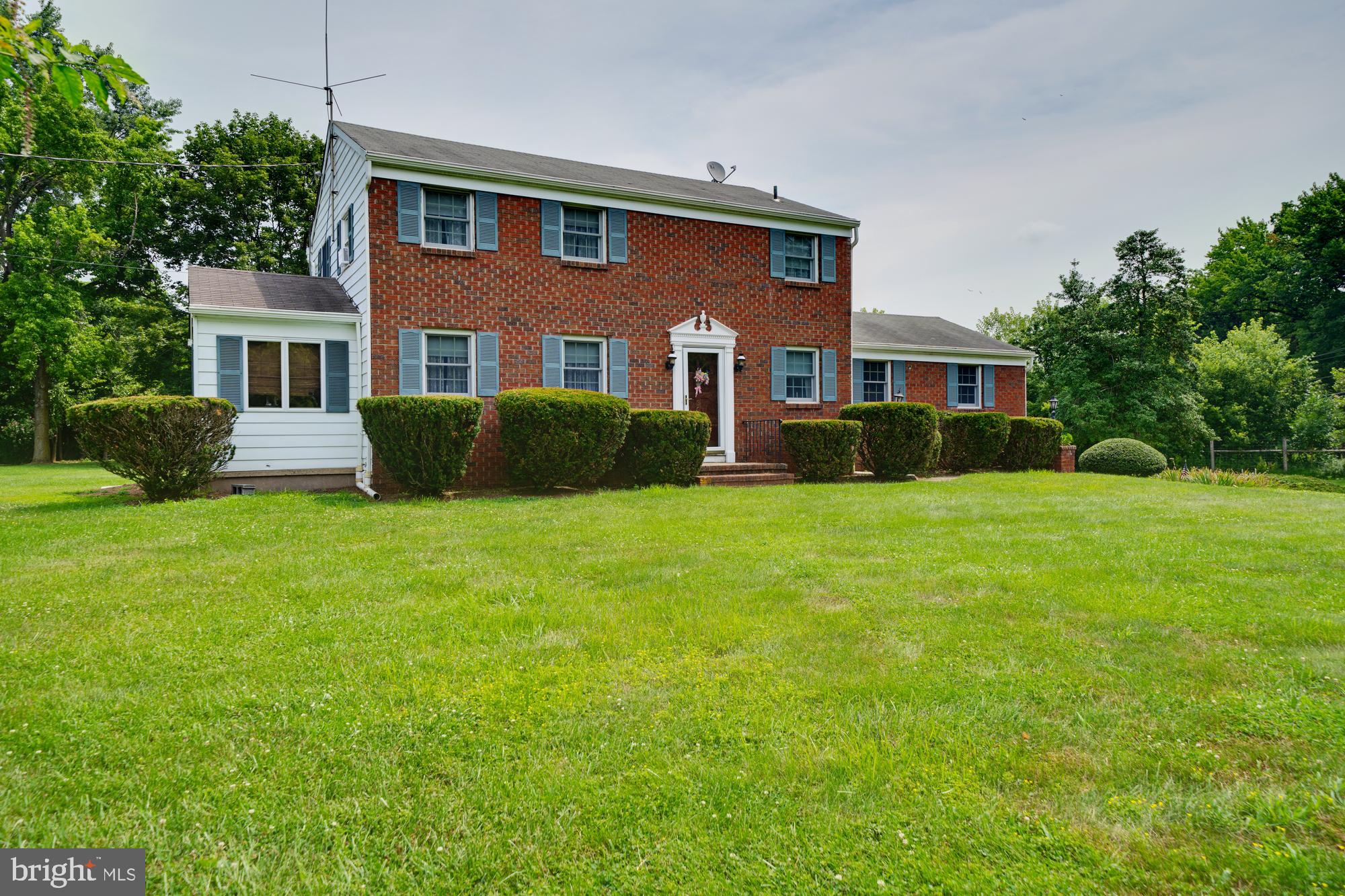 300 Edgebrook Road Robbinsville, NJ 08691 - Photo 1 of 46