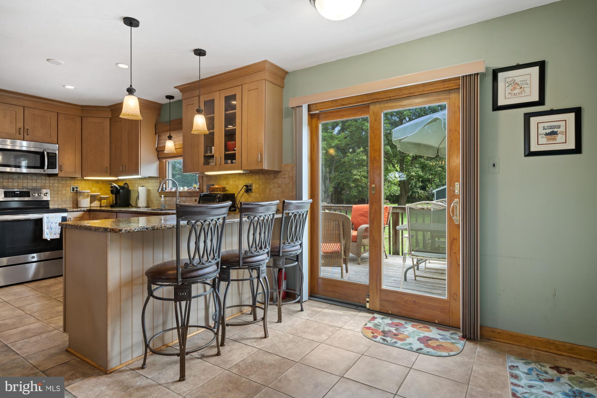 300 Edgebrook Road Robbinsville, NJ 08691 - Photo 4 of 46