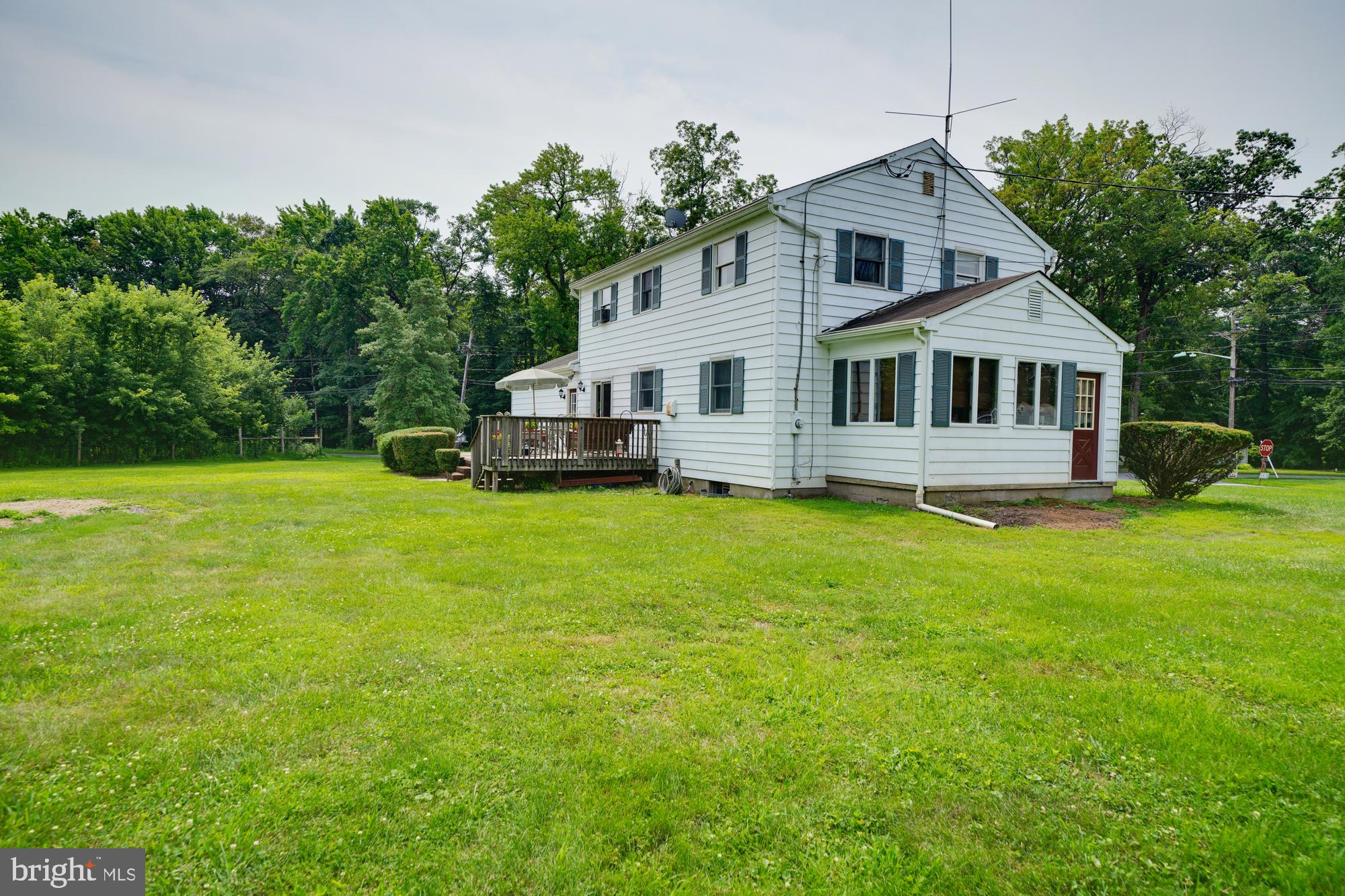 300 Edgebrook Road Robbinsville, NJ 08691 - Photo 37 of 46