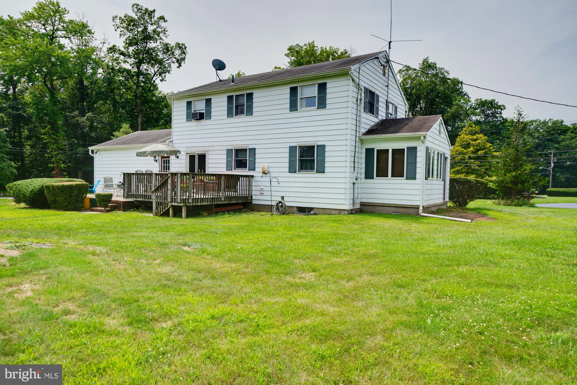 300 Edgebrook Road Robbinsville, NJ 08691 - Photo 38 of 46