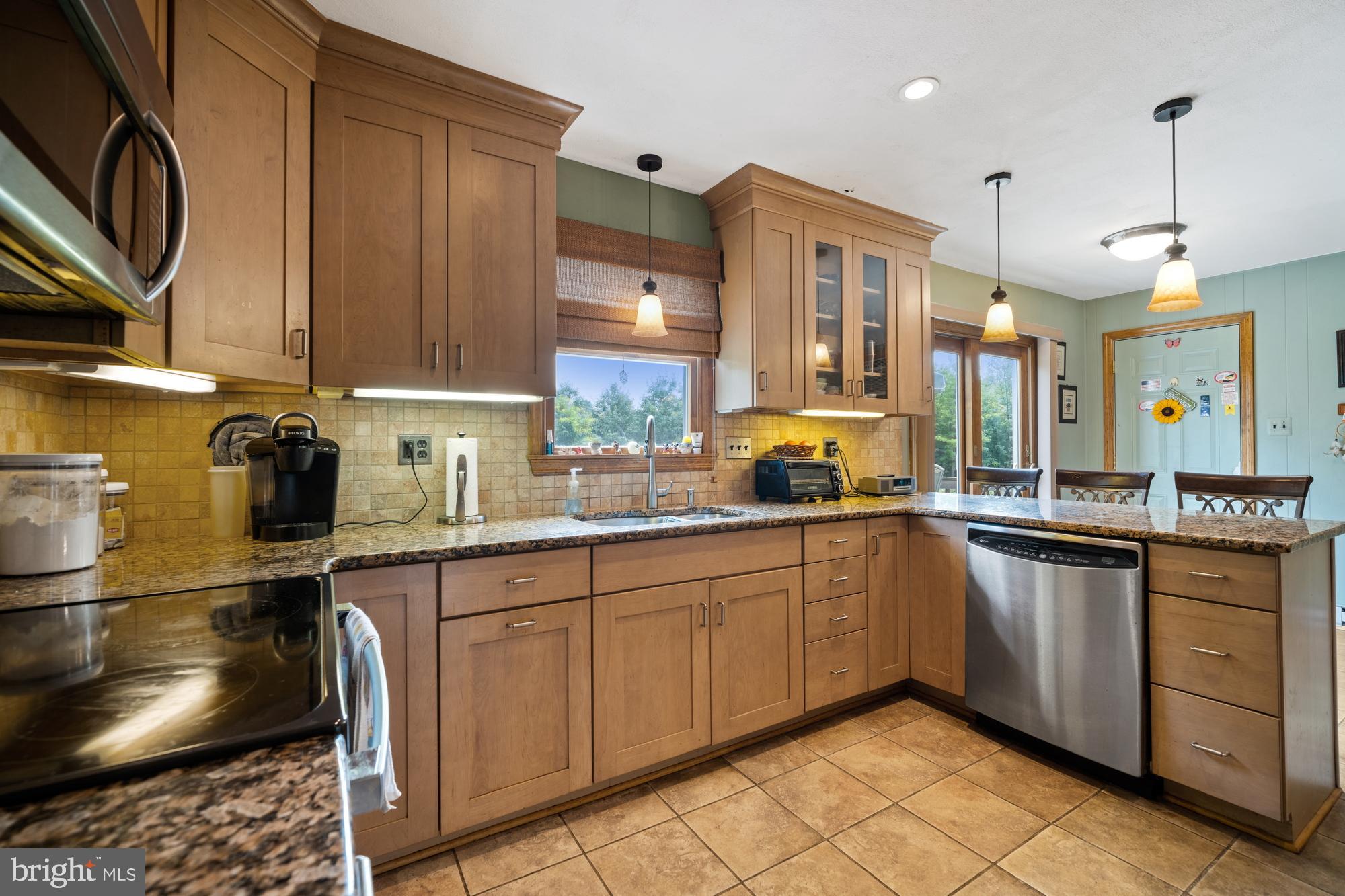 300 Edgebrook Road Robbinsville, NJ 08691 - Photo 7 of 46