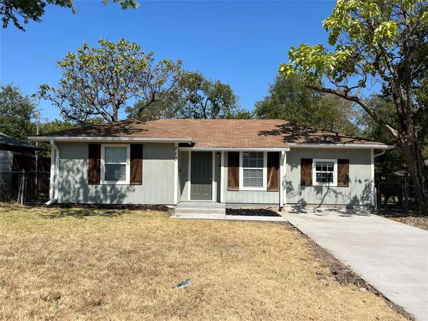 $1,750 | 710 Apache Trace, Grand Prairie, TX 75051