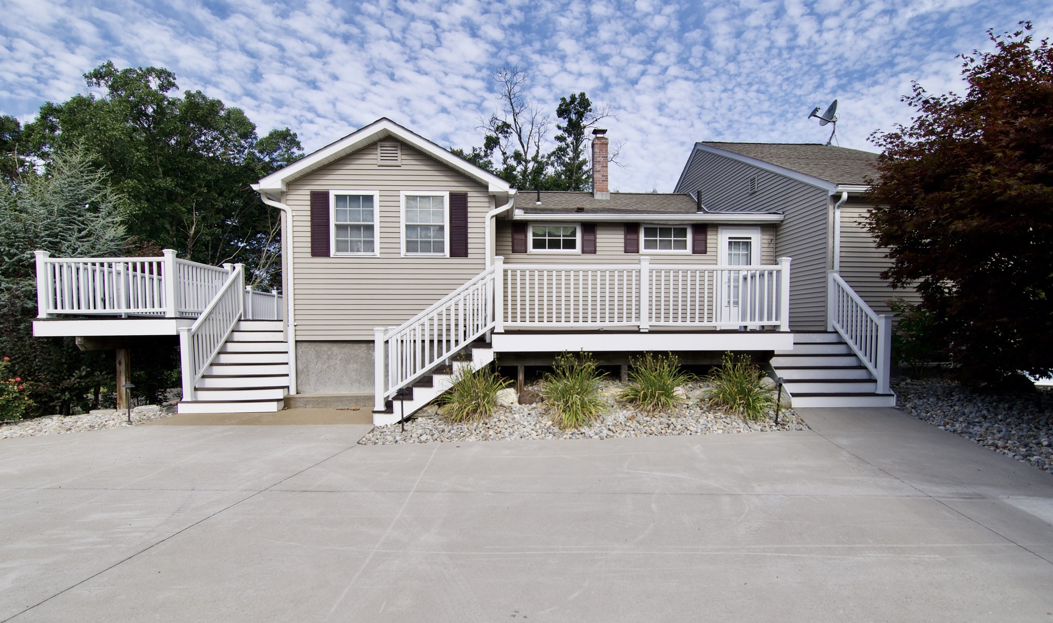 39 Isaac Bradway Road, Unit 2 Hampden, MA 01036 - Photo 3 of 26 Gallery Image 3