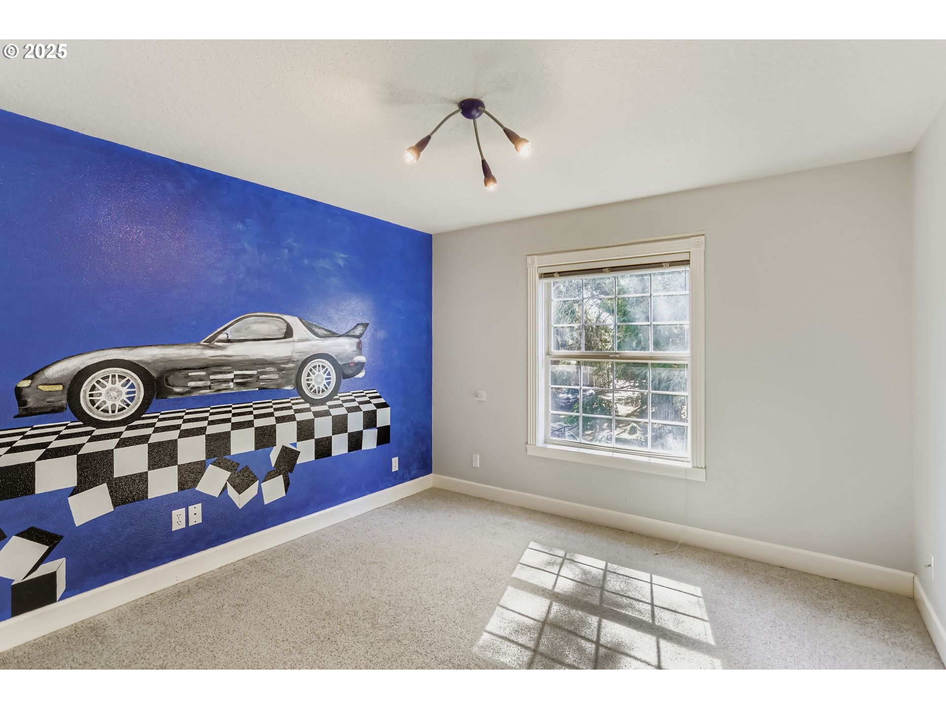 11939 Southwest Walker Road Beaverton, OR 97005 - Photo 16 of 31 Gallery Image 16