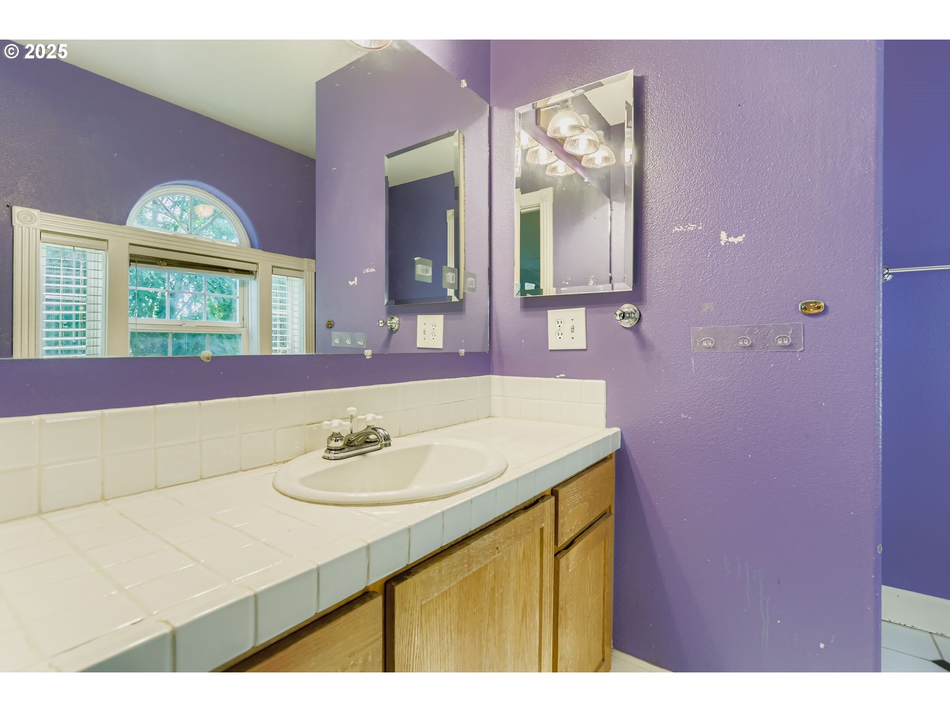 11939 Southwest Walker Road Beaverton, OR 97005 - Photo 21 of 31 Gallery Image 21