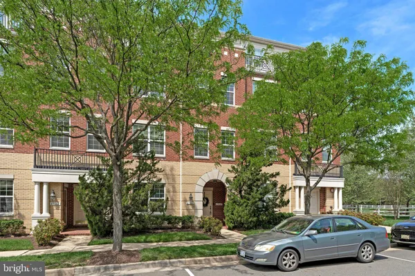 $575,000 | 43668 McDowell Square, Leesburg, VA 20176