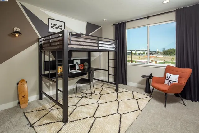 $1,019,990 | 360-360 Waypoint Drive, Napa, CA 94558