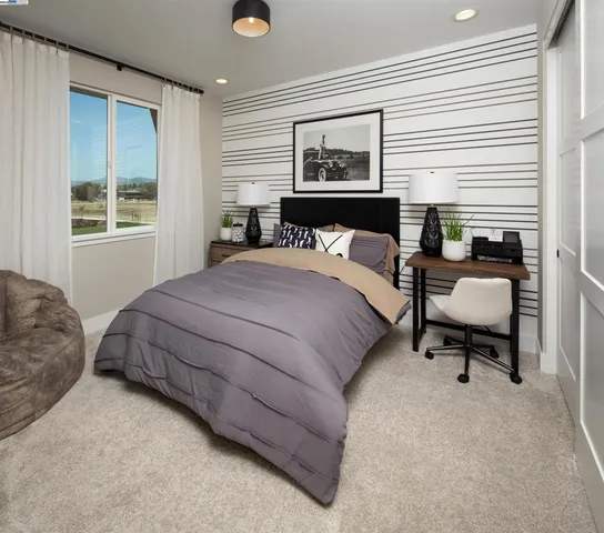 $1,019,990 | 360-360 Waypoint Drive, Napa, CA 94558