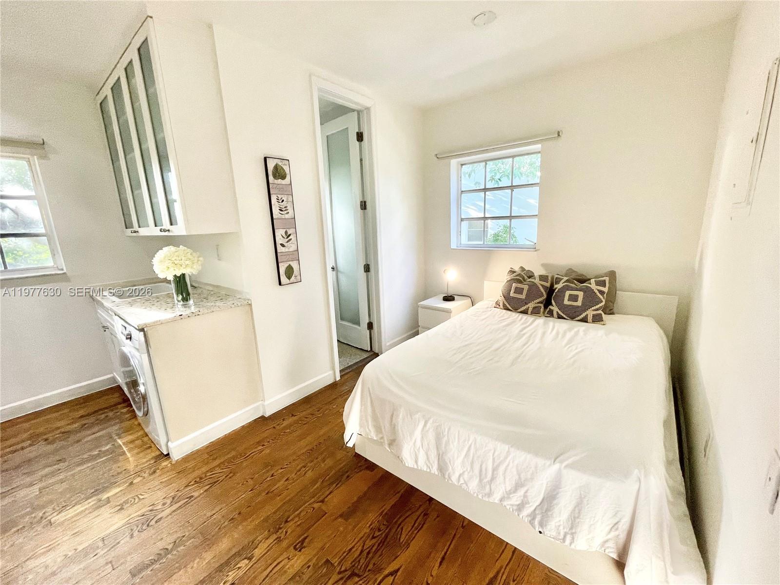 439 15th Street, Unit 18 Miami Beach, FL 33139 - Photo 7 of 19
