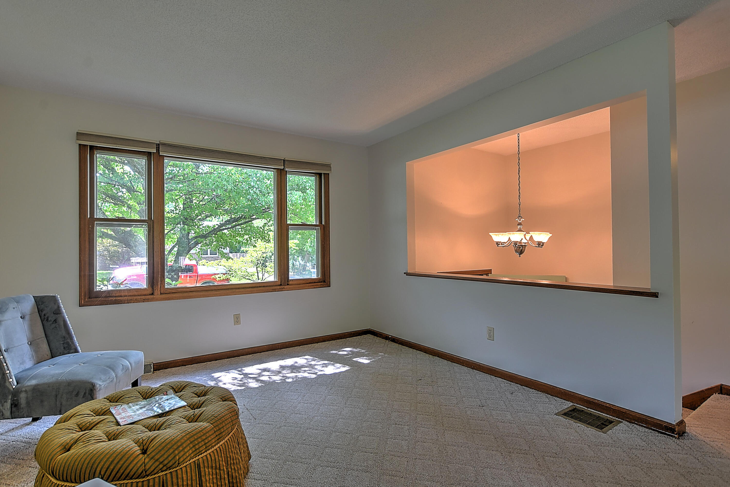 328 Lynn Road Johnson City, TN 37604 - Photo 5 of 28 328 Lynn Rd-6