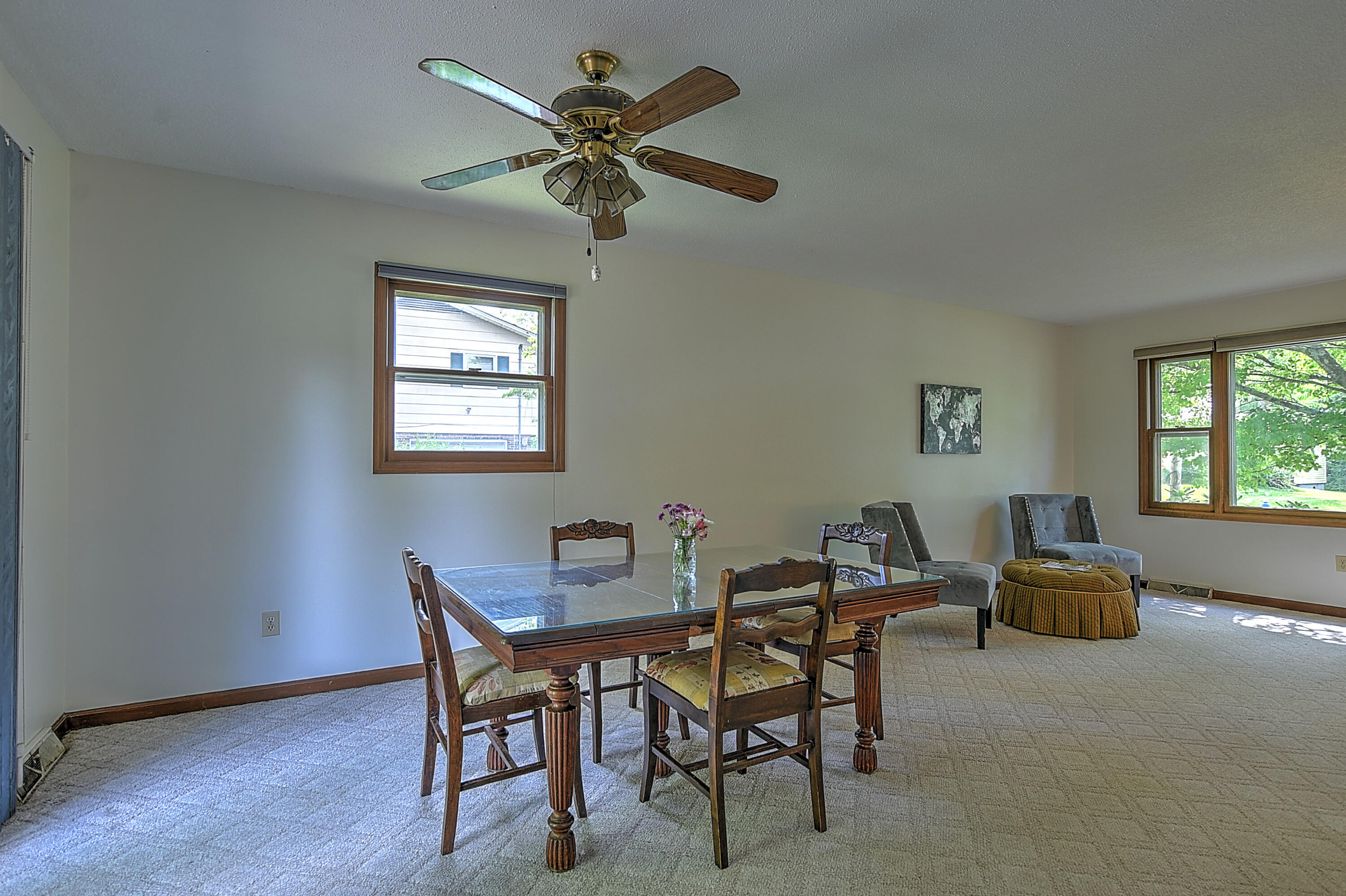 328 Lynn Road Johnson City, TN 37604 - Photo 7 of 28 328 Lynn Rd-9