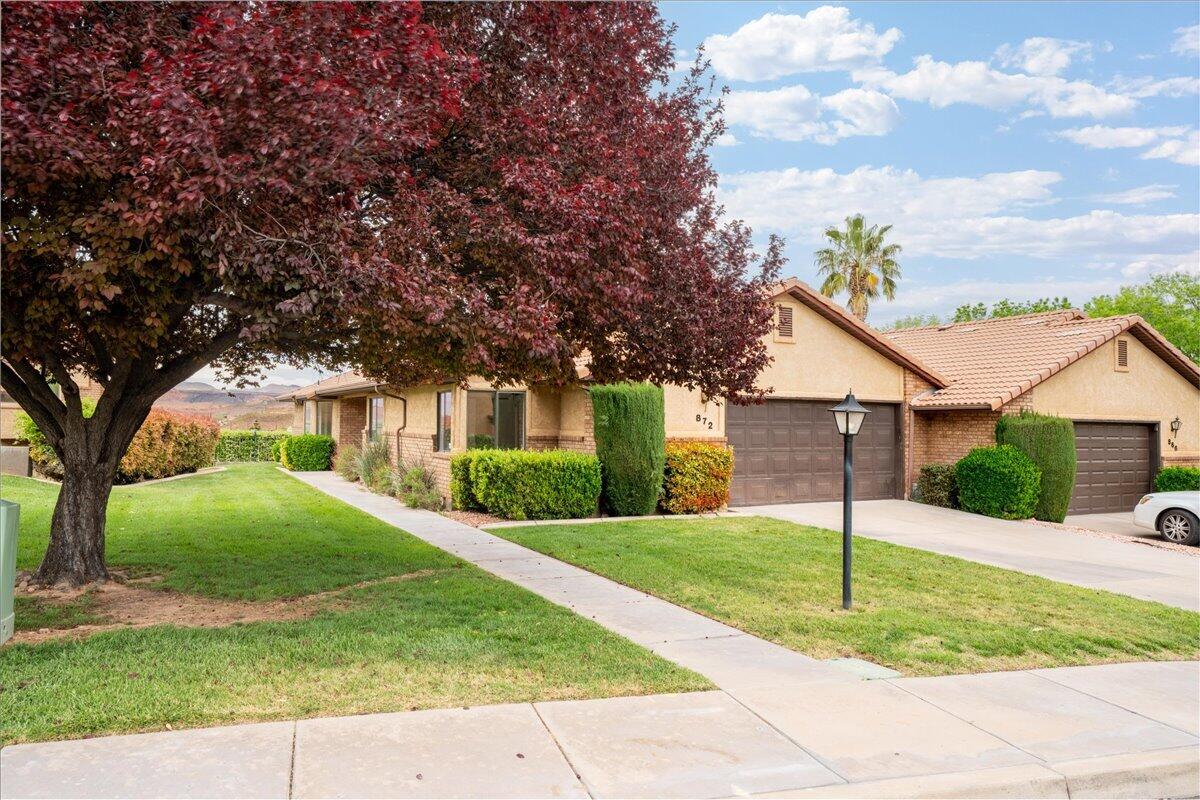 872 West 680 North St. George, UT 84770 - Photo 4 of 48 Front of home