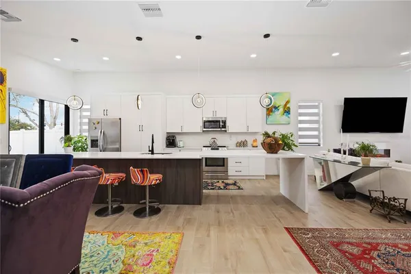 $3,850 | 7520 North Coolidge Avenue, Tampa, FL 33614