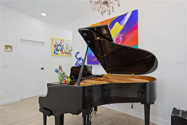 $3,850 | 7520 North Coolidge Avenue, Tampa, FL 33614