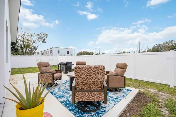 $3,850 | 7520 North Coolidge Avenue, Tampa, FL 33614