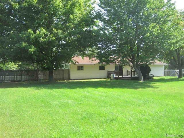 3155 Range Road Port Huron, MI 48060 - Photo 21 of 23 31213023-12.jpg
