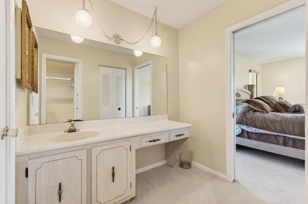 $140,000 | 1721 Northwest 20th Avenue, Unit 201, Delray Beach, FL 33445