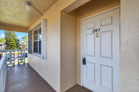 $140,000 | 1721 Northwest 20th Avenue, Unit 201, Delray Beach, FL 33445