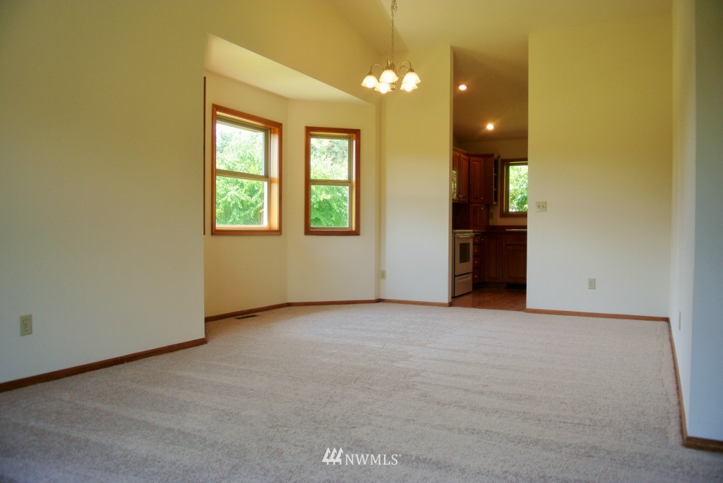 7009 Mission Road Everson, WA 98247 - Photo 12 of 24