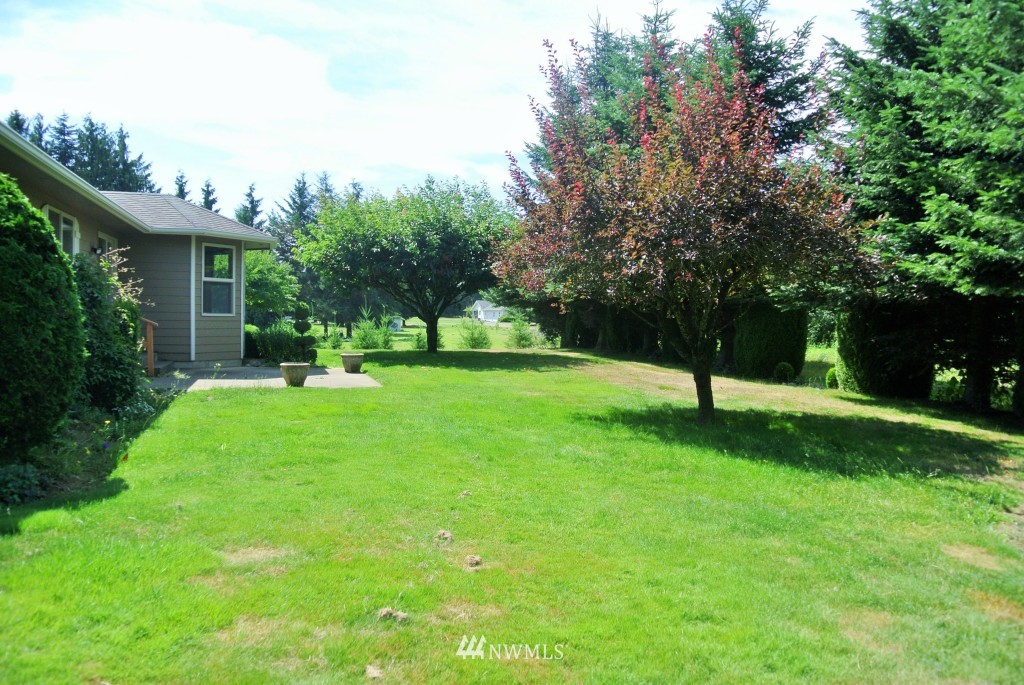 7009 Mission Road Everson, WA 98247 - Photo 3 of 24