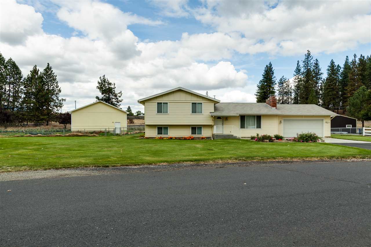 11805 North Cheyenne Road Mead, WA 99021 - Photo 1 of 19 Gallery Image 1