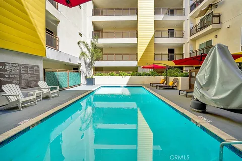 $779,000 | 2939 Leeward Avenue, Unit 516, Los Angeles, CA 90005