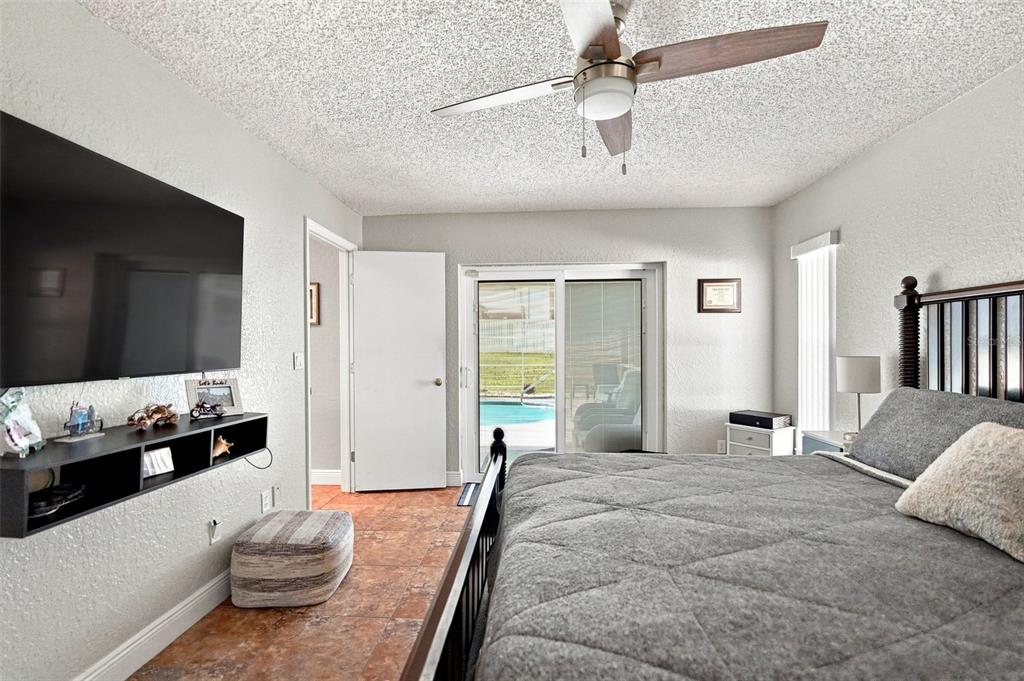 10381 Flag Road Spring Hill, FL 34608 - Photo 13 of 41 Gallery Image 13