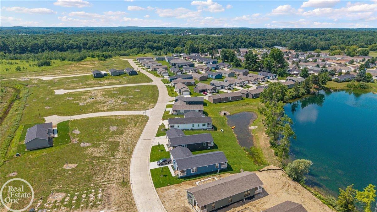 184 Riviera Drive Lapeer, MI 48446 - Photo 28 of 35 50214279-805796c5-6b94-4152-901b-eecbbdce0ffe.JPG