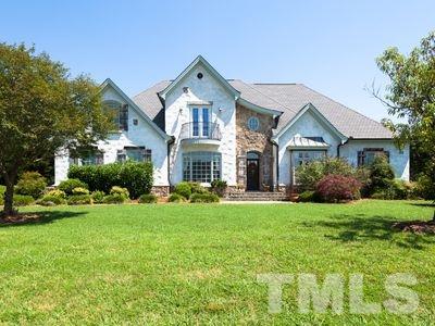 3724 Sunlake Farms Road Apex, NC 27539 - Photo 1 of 17 Gallery Image 1