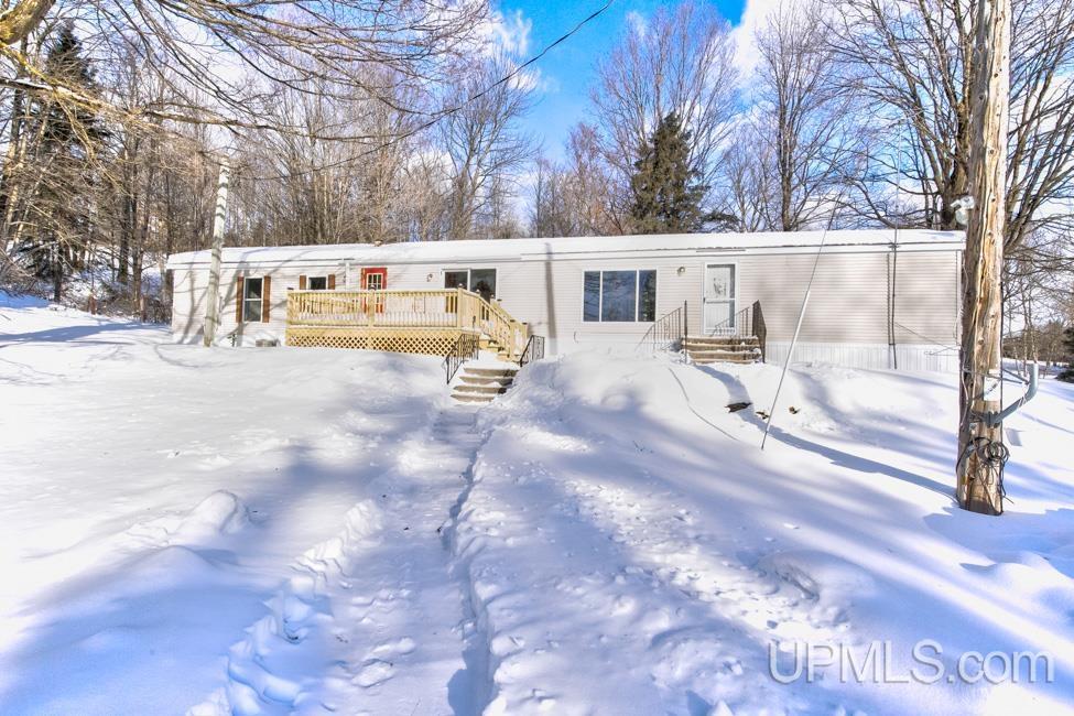 N16246 Co 557 Road Wilson, MI 49896 - Photo 3 of 32