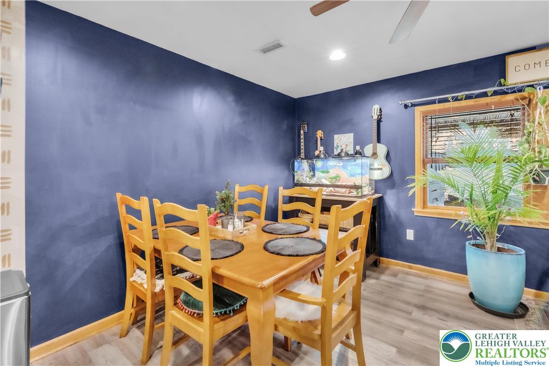 2031 Wayne Street Bethlehem, PA 18020 - Photo 17 of 36 a dining room with furniture and window